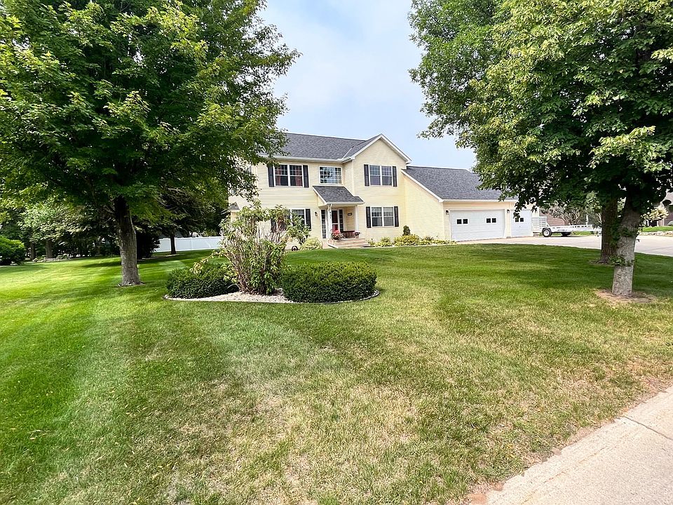 1st image of 731 Capwood Ave