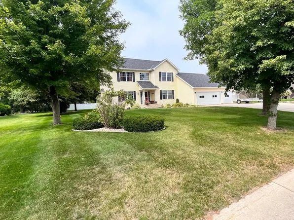 731 Capwood Ave, Litchfield, MN 55355