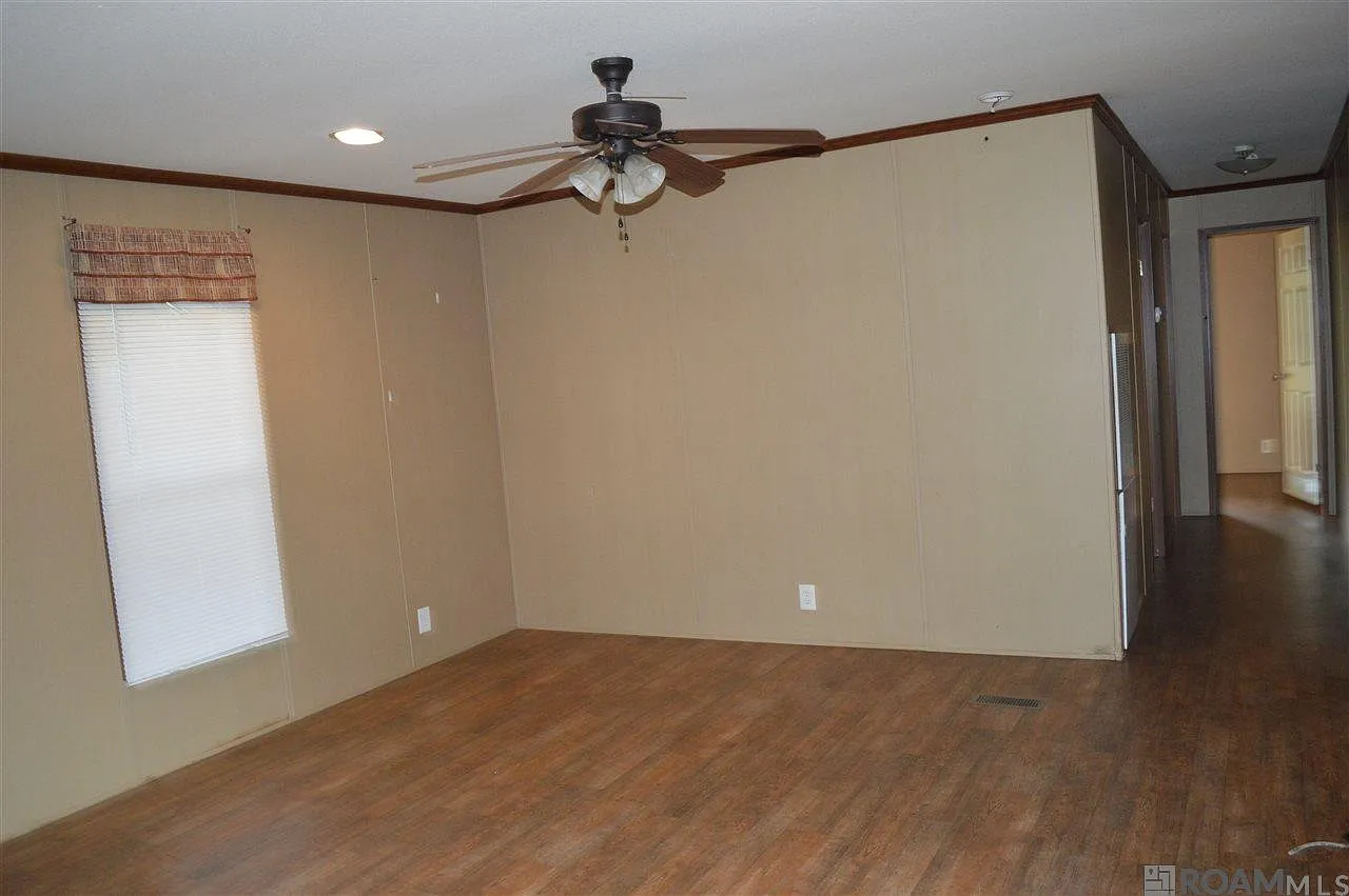 3 bed, 1280 sqft, $1,200 — Photo 3