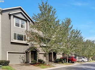 21435 NE Willow Glen Rd, Fairview, OR 97024