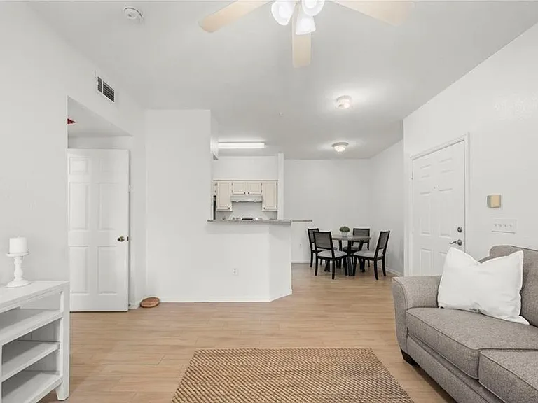 23500 Walden Center Dr #206 — Photo 8