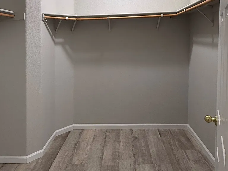 2090 Sierra View Cir #3 — Photo 17