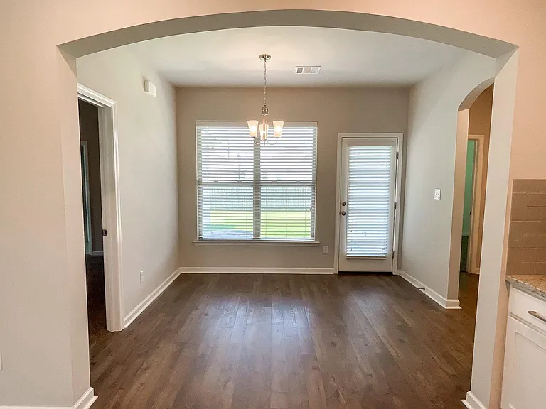 7646 Antebellum Ave — Photo 8