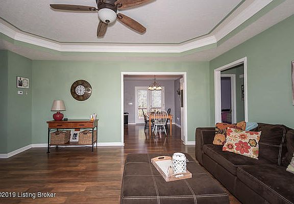4th image of 384 Deer Park Way
