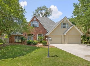 16182 Indian Point Dr, Madisonville, LA 70447