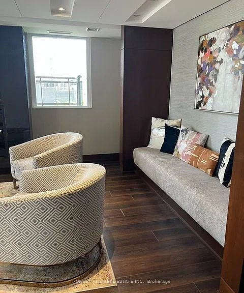 1430 Yonge St #203 — Photo 19