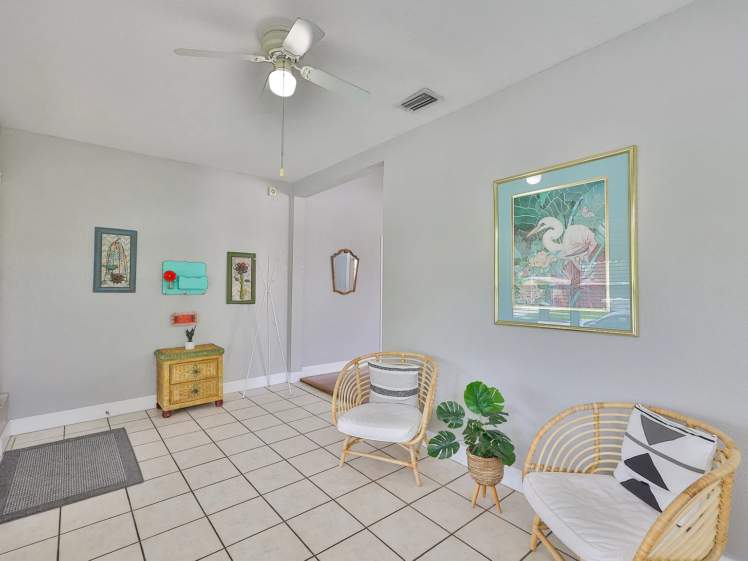 4 bed, 1882 sqft, $2,975 — Photo 3