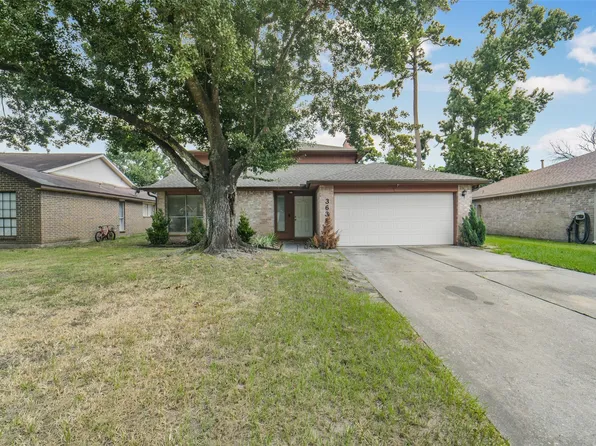 3638 Village Grove Dr, Humble, TX 77396