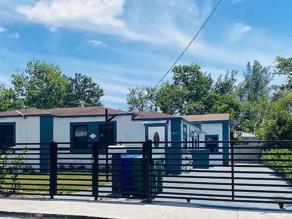 1350 NW 52nd St #B, Miami, FL 33142