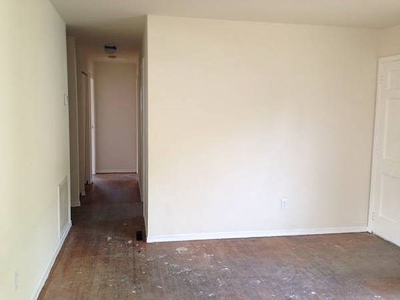 2nd image of 149 Labrook Dr