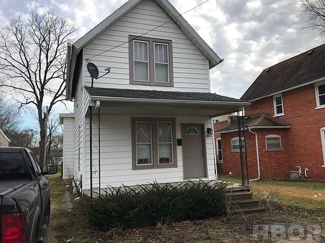 1st image of 1006 N Main St