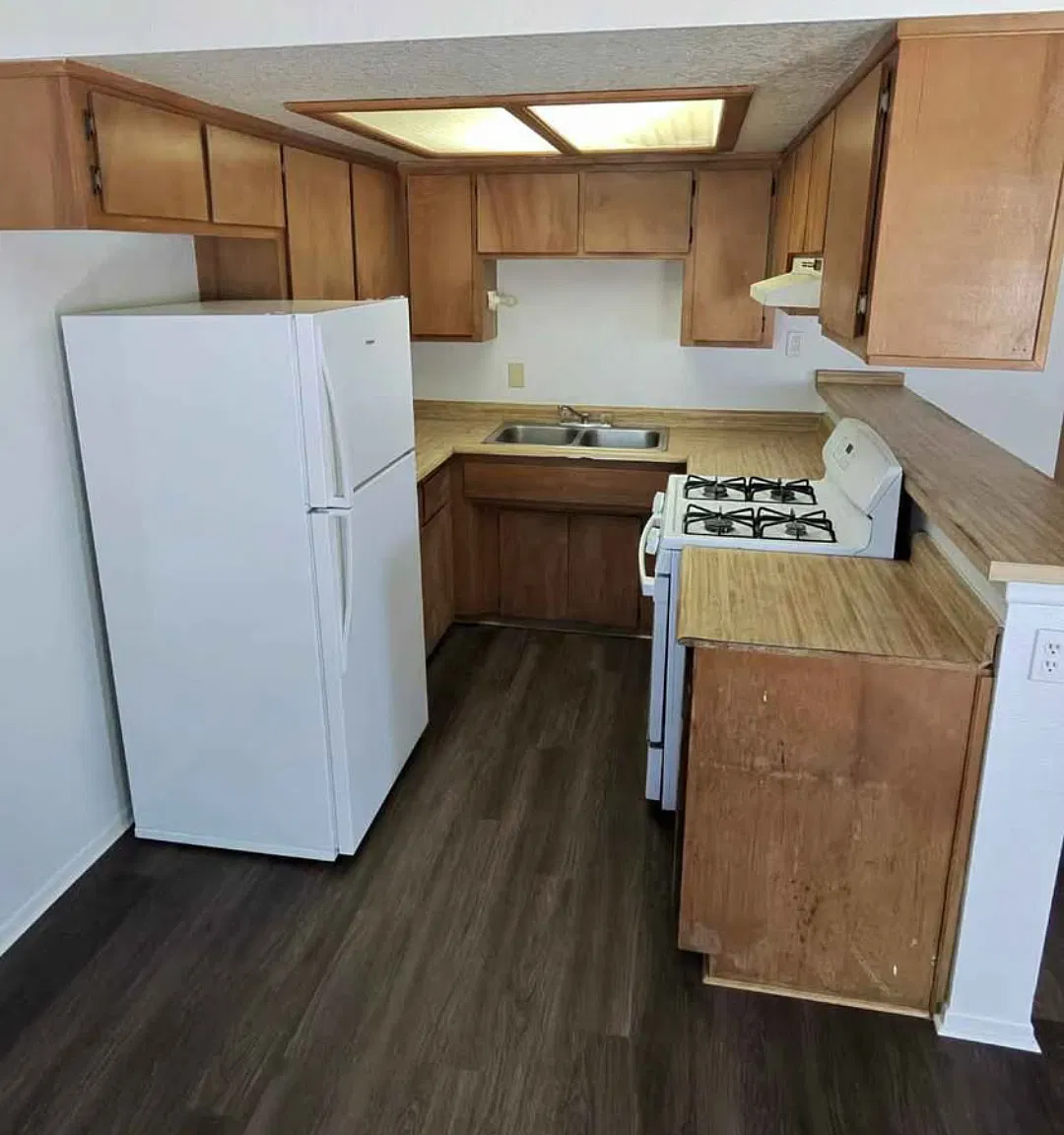 2 bed, 900 sqft, $1,350 — Photo 2