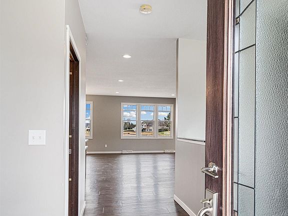 4th image of 4017 Mariner Ct