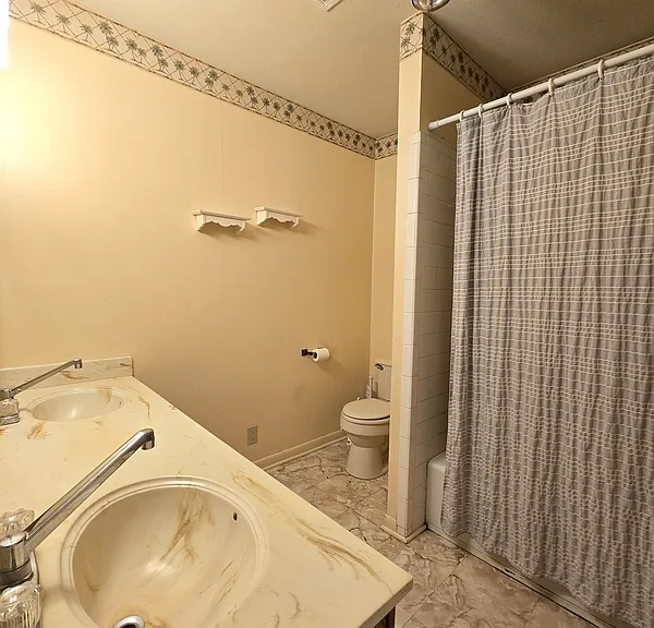 1514 State Highway 155 N — Photo 17