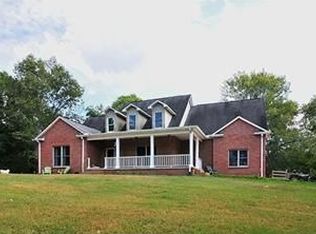 130 Orchard View Ln, Oliver Springs, TN 37840