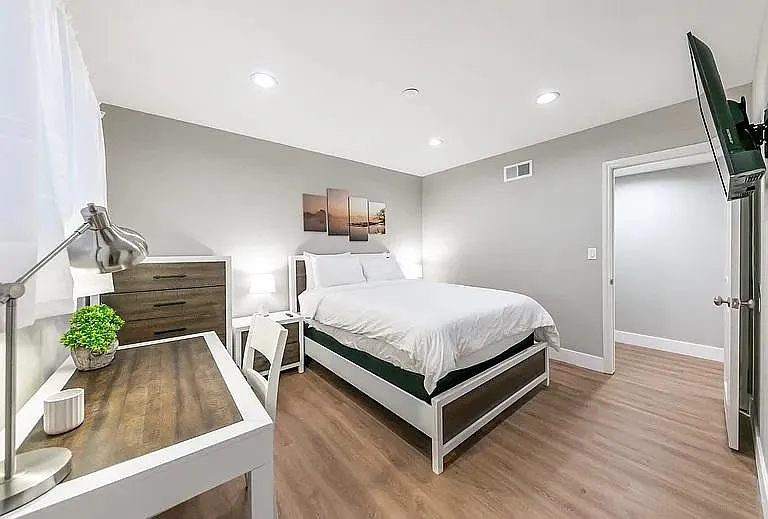 15620 Royal Ridge Rd — Photo 14