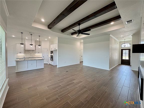 5th image of 2029 Horsecane Ct