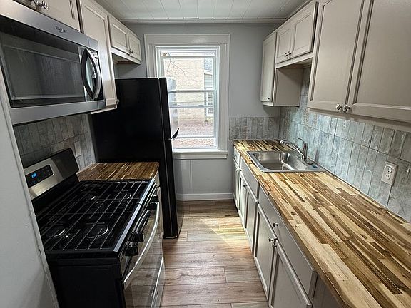 5th image of 32-34 Clinton Ave #C