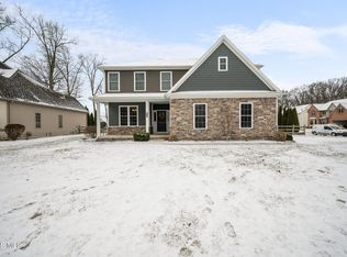 2565 Cherry Lake Rd, Sylvania, OH 43560