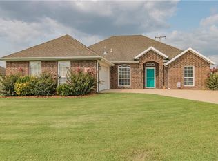 502 Shady Acres Ln, Prairie Grove, AR 72753