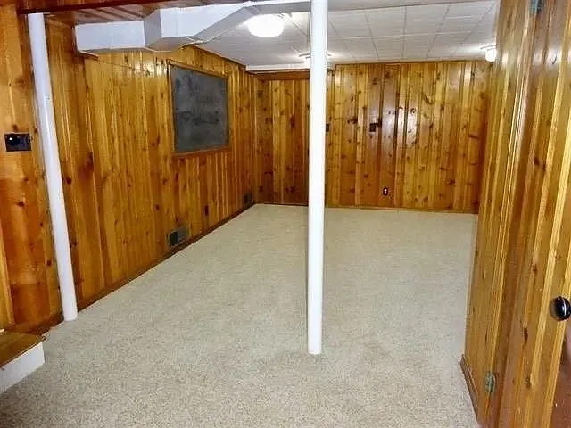 908 Rosser Ln — Photo 10