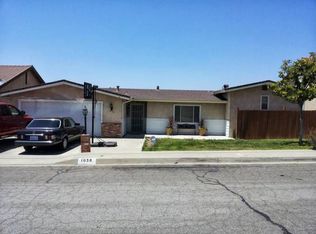 1038 Circle Dr, Escondido, CA 92025