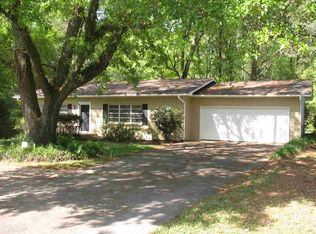 5511 Ridgewood Rd, Jackson, MS 39211