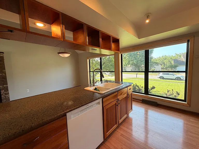 1795 Forest Lake Dr SE — Photo 6