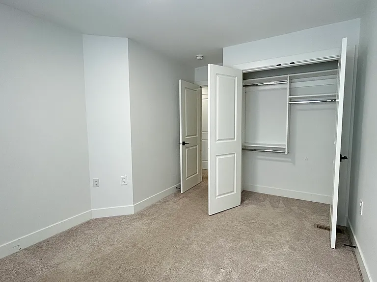 15950 Alder Pl #2 — Photo 12