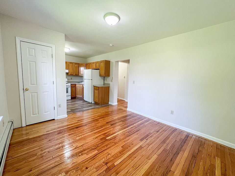 1517 Dorothy St / Dorothy Apartments LLC 15 Dorothy St Hartford CT