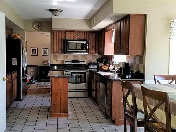 5th image of 4296 S Locust Dr
