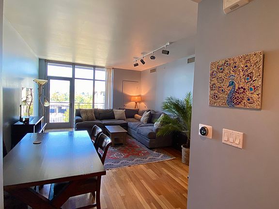 5th image of 175 W Saint James St Unit 804