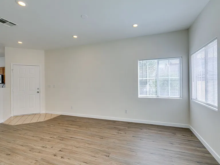 892 Blue Rosalie Pl — Photo 10