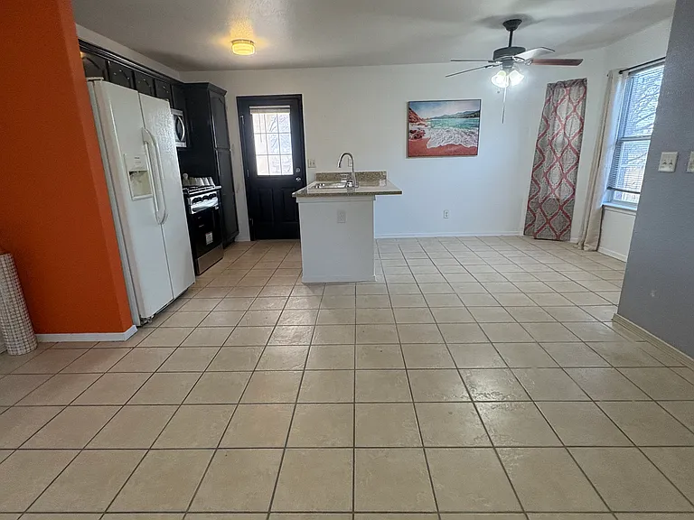 14724 Calhoun Dr — Photo 5