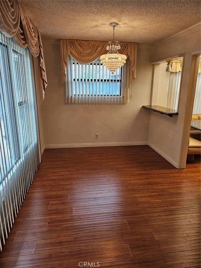 3 bed, 1574 sqft, $4,900 — Photo 4