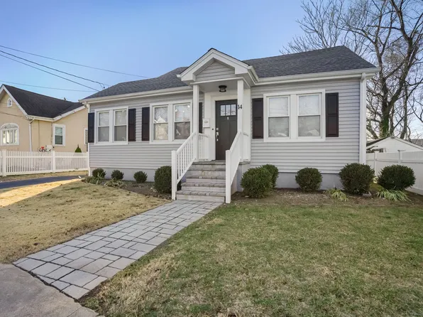 14 Elton Court, Norwalk, CT 06851