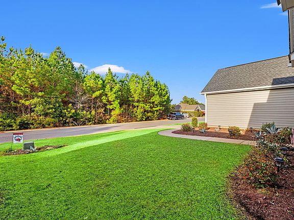 3rd image of 652 Sun Colony Blvd.