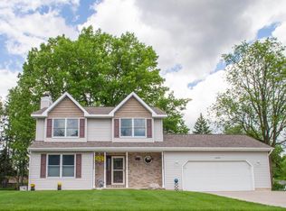 12543 Burlingame Dr, Dewitt, MI 48820