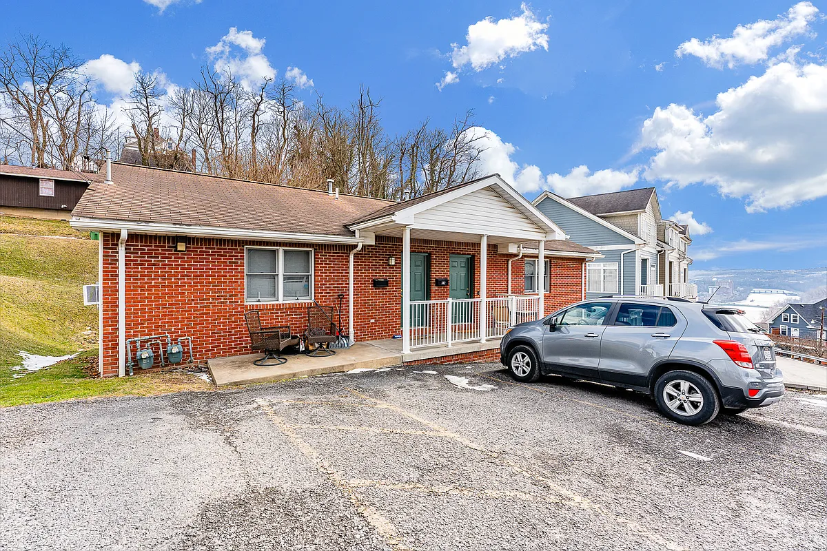 Building Photo - 342 Overhill St #A