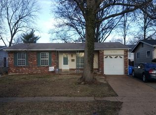 395 Albert Dr, Florissant, MO 63031