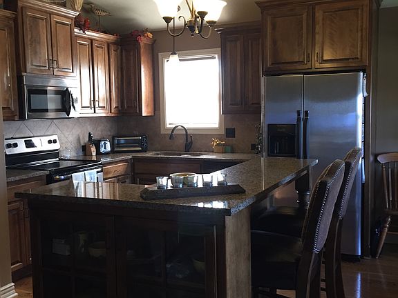 3rd image of 12825 NW Oakside Ct