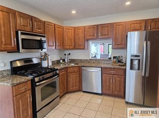 508 Brokaw Ct, Bridgewater, NJ 08807