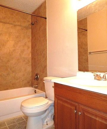 5th image of 1307 Tideland St