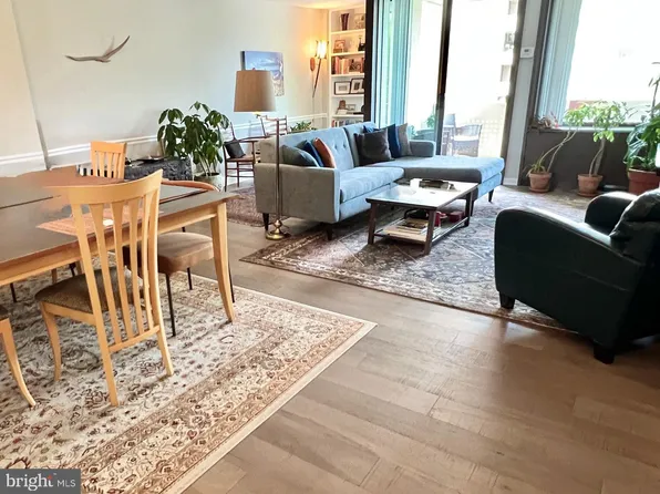 430 M St SW APT N205, Washington, DC 20024