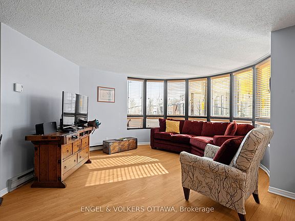 5th image of 10 Main St #207