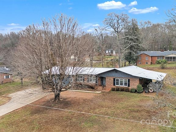 2nd image of 288 Northwood Park
