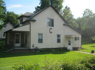 1722 S Jefferson St, Hastings, MI