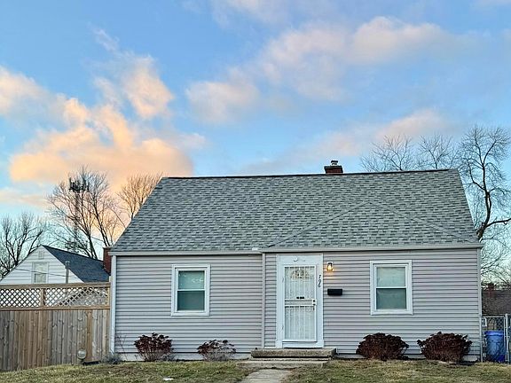 2nd image of 796 E Kenworth Rd