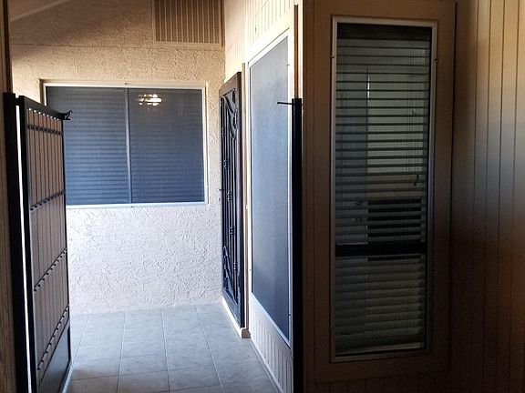2nd image of 521 W Hononegh Dr