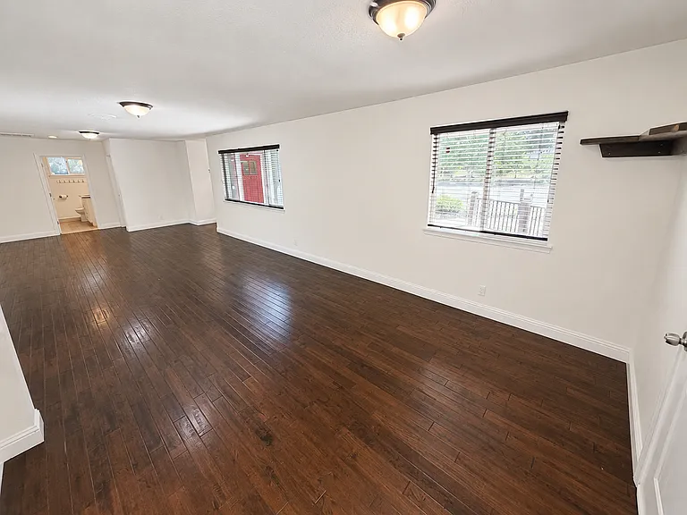 3682 Bay Ave — Photo 20